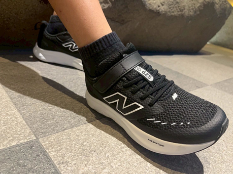兒子的開學大禮包 New balance 625開箱