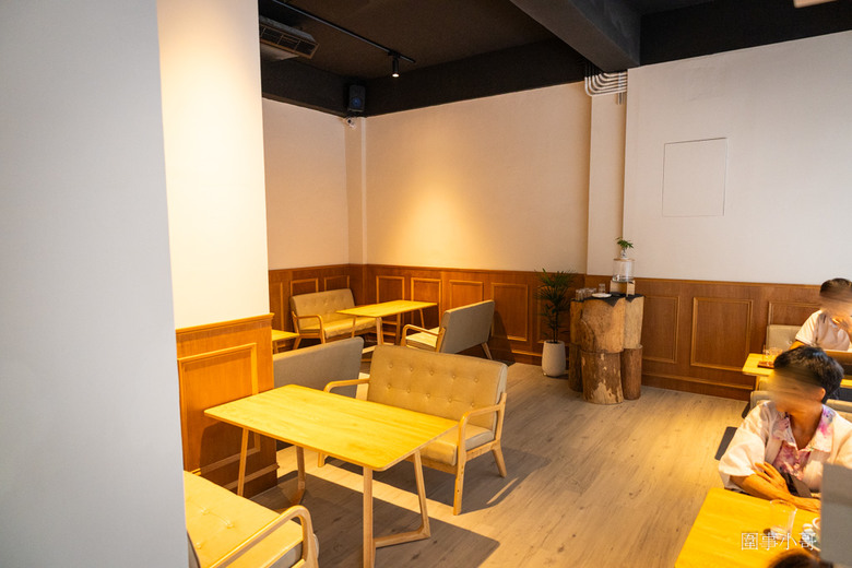 中壢咖啡廳推薦-Mukka cafe-沐卡咖啡,手沖咖啡匠心獨具,咖啡師信手拈來都是讓人回味再三的極品~有自製的美味甜點也有高質感的點心~