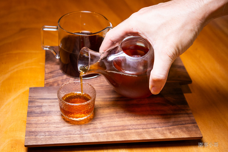 中壢咖啡廳推薦-Mukka cafe-沐卡咖啡,手沖咖啡匠心獨具,咖啡師信手拈來都是讓人回味再三的極品~有自製的美味甜點也有高質感的點心~