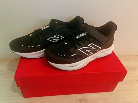 兒子的開學大禮包 New balance 625開箱
