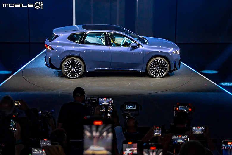 BMW 全新世代 iX3 德國發表會現場實拍 & 技術詳解!