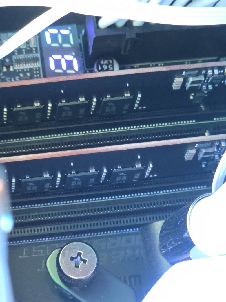 美光 Crucial DDR5-6400 CUDIMM 穩定的性能