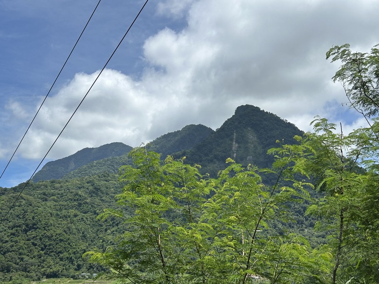 騎 上 秘 境 1 9 7 縣 道
