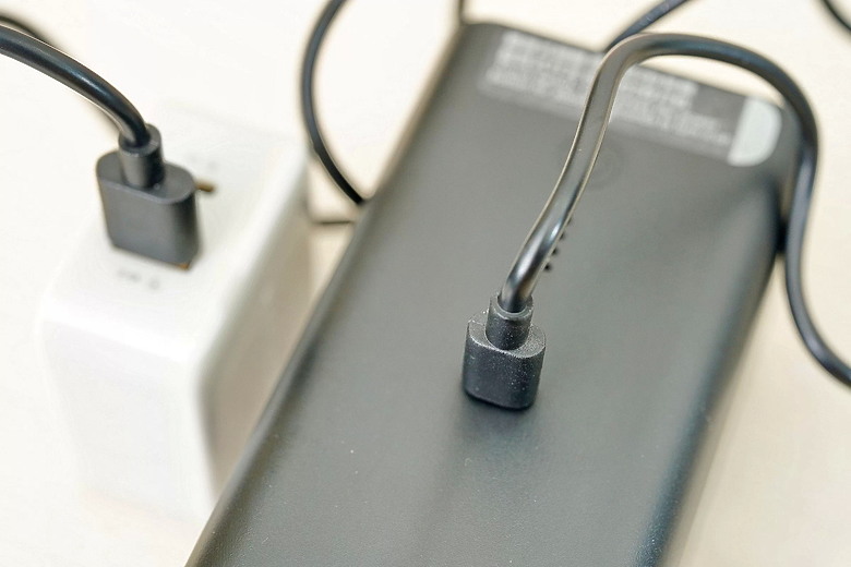 Femobook A2 充電磨豆機，開箱心得