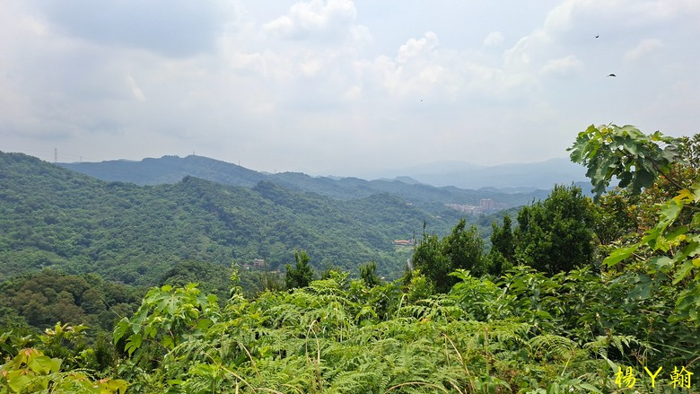 【郊山走走】汐止三山兩湖一峰+鷹石尖 環形縱走