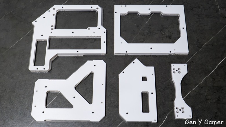 小巧精緻 DIY！EZDIY-FAB 盾系列轉接頭 尬 GEEEK Rhino S ITX 機殼