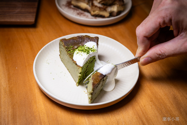 中壢咖啡廳推薦-Mukka cafe-沐卡咖啡,手沖咖啡匠心獨具,咖啡師信手拈來都是讓人回味再三的極品~有自製的美味甜點也有高質感的點心~