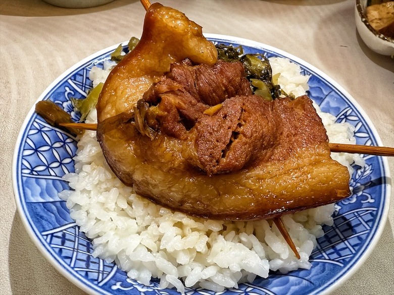 爌肉飯好吃入味,爌肉皮Q軟、肉不柴、不鹹膩