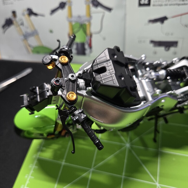 🔧【模型新手也能輕鬆組 Part3】🏍️ 1/9 MENG MT-007s KAWASAKI ZX-10R 悅色版✨ 重機模型