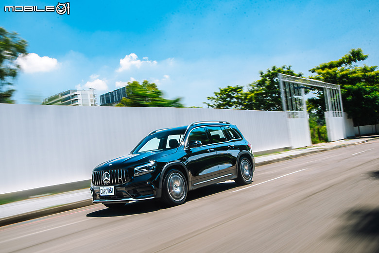 Mercedes-AMG GLB 35 偽車主日記|台中自駕解任務、享美饌!