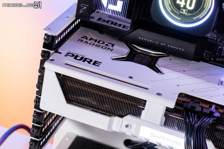 AMD Radeon RX 9070 GRE 顯示卡開箱實測 以高性價比主攻 1440p 解析度非光追遊戲市場