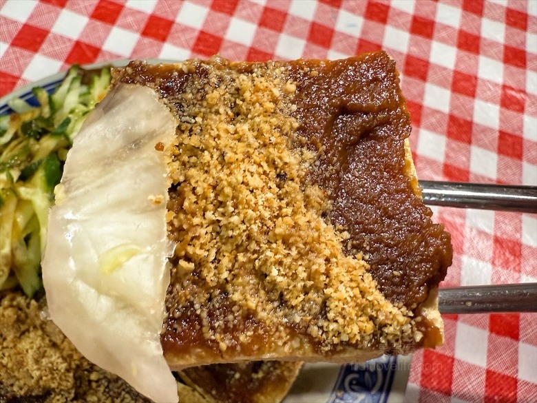 除了傳統口味的臭豆腐外,還有三種創意口味的臭豆腐,讓人蠻驚豔的