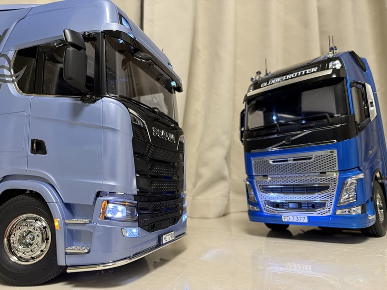 Volvo FH16 4x2 Tractor制作過程