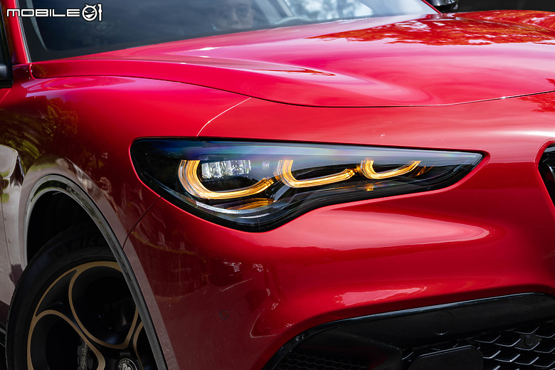 Alfa Romeo Stelvio Intensa 試駕｜操控掛帥，信仰無價！