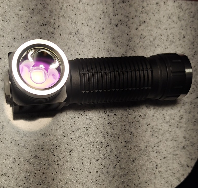 小筒中低亮度/續航簡易測試 Acebeam E75 vs DIY 10.9cm 拐角