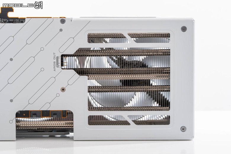 AMD Radeon RX 9070 GRE 顯示卡開箱實測 以高性價比主攻 1440p 解析度非光追遊戲市場