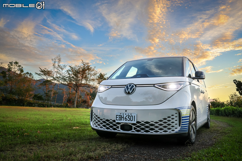 福斯商旅 ID.Buzz Pro S 六人座車型試駕｜體驗露營功能、順便環島測試電耗表現！