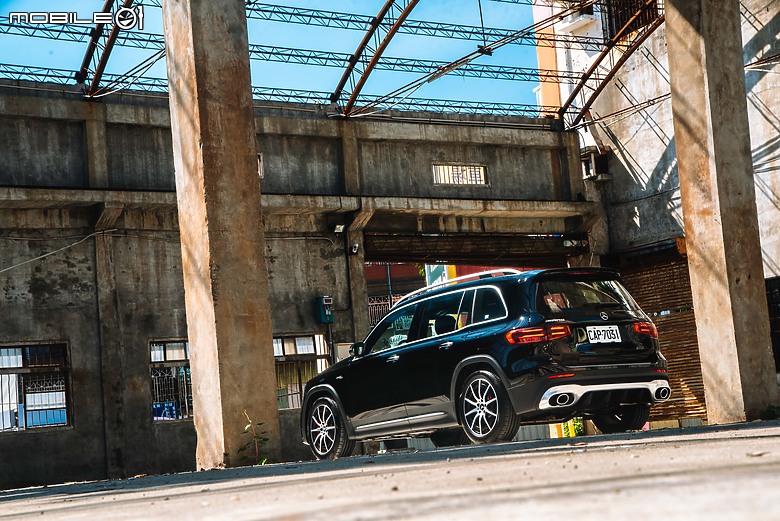 Mercedes-AMG GLB 35 偽車主日記|台中自駕解任務、享美饌!