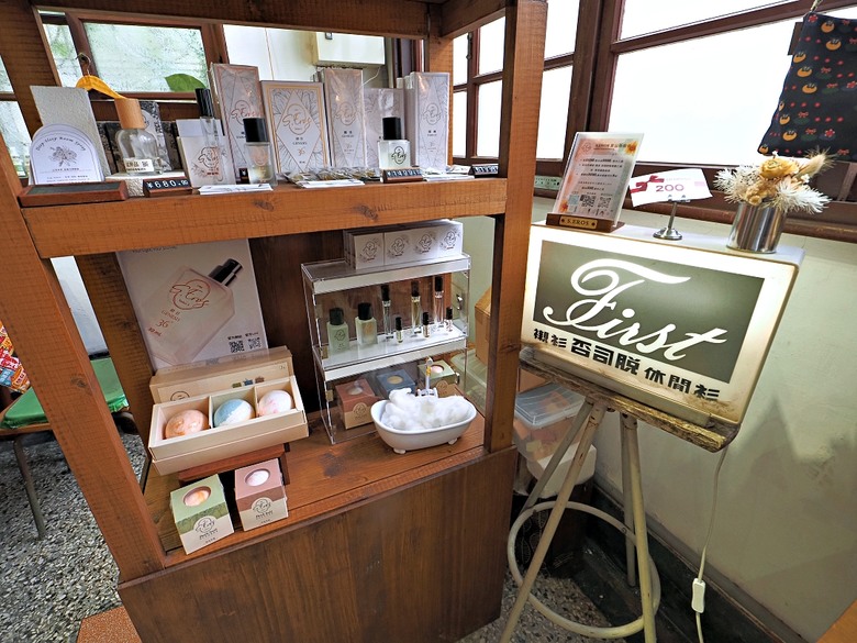西市場(大菜市)、臺南市美術館2館、台南林百貨、戎館(黑橋牌專賣店)、白日, 夢霧所－蝸牛市吉、原臺南神社社務所、黃家碗粿+泉記狀元粿 — 臺南市區懷舊商店街肆與美食散策