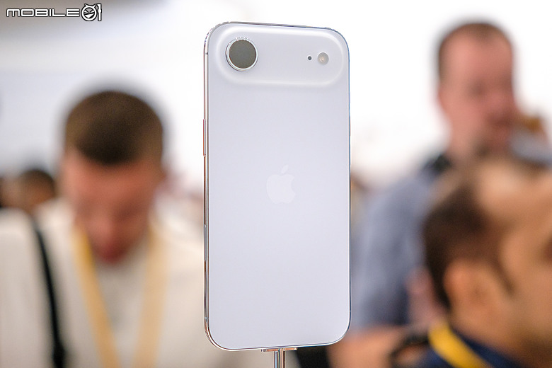 蘋果發表會直擊:iPhone 17 Pro革新、iPhone Air至薄!