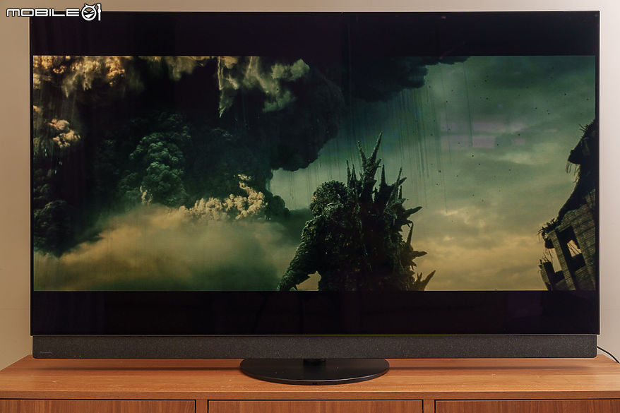 Panasonic Z95B 系列 4K HDR OLED 智慧顯示器｜全面進化再造劇院級居家娛樂中心