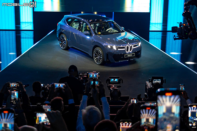 BMW 全新世代 iX3 德國發表會現場實拍 & 技術詳解!