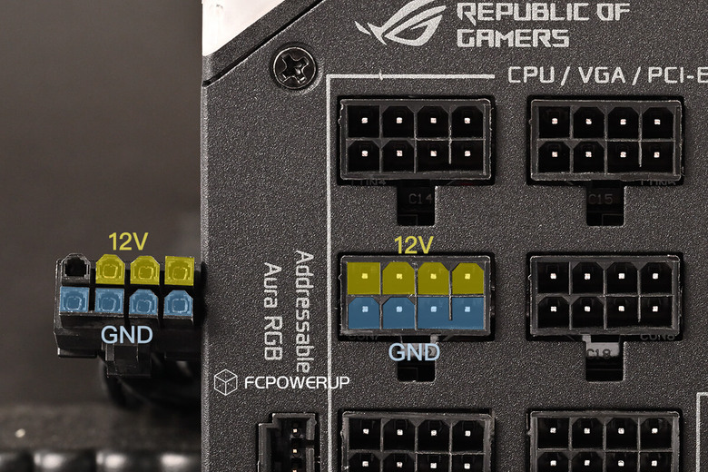 點我看大圖 PCI-E 6+2 pin 有2種接線方式,其中一種是超載一倍電流的 6 pin