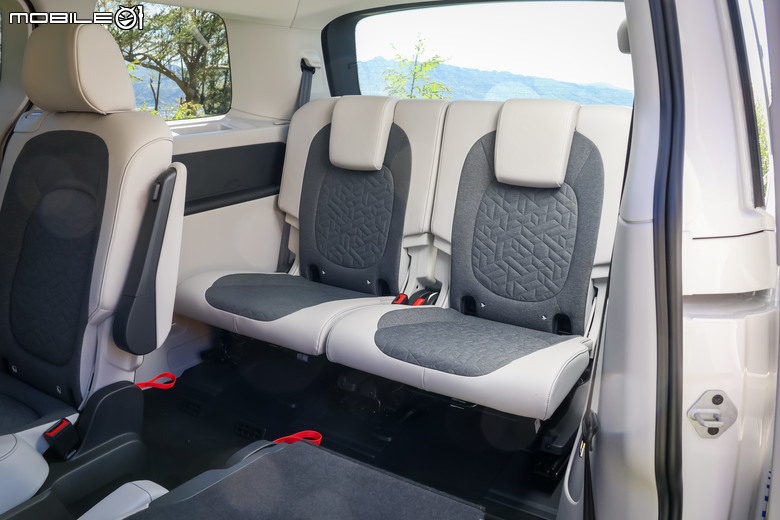 福斯商旅 ID.Buzz Pro S 六人座車型試駕｜體驗露營功能、順便環島測試電耗表現！