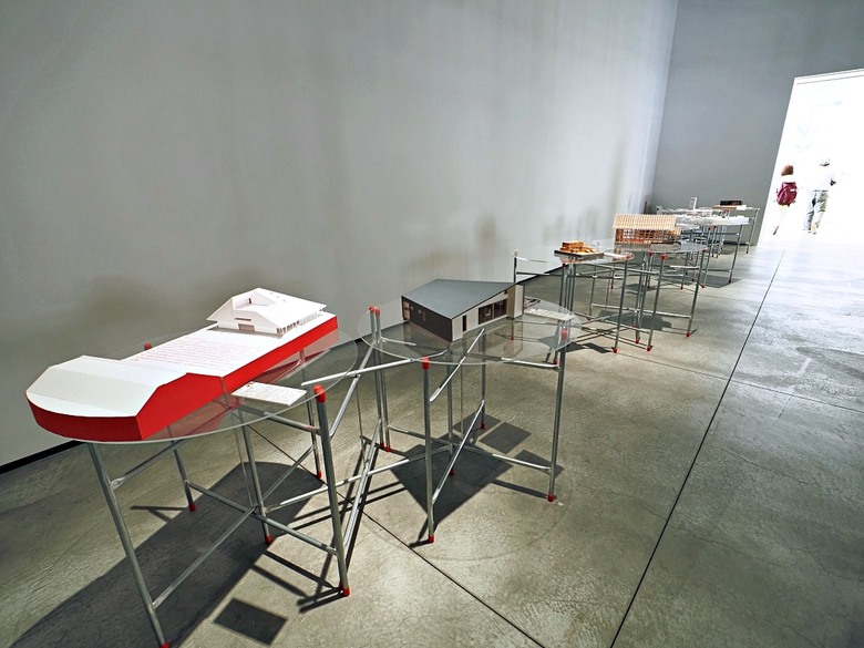 西市場(大菜市)、臺南市美術館2館、台南林百貨、戎館(黑橋牌專賣店)、白日, 夢霧所－蝸牛市吉、原臺南神社社務所、黃家碗粿+泉記狀元粿 — 臺南市區懷舊商店街肆與美食散策
