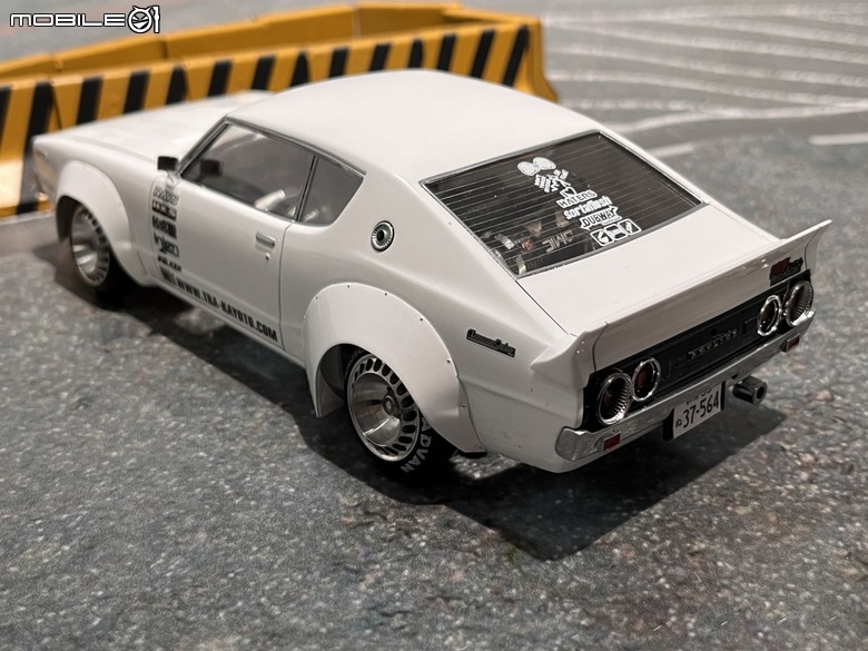 【遙控模型】1976 Nissan Skyline HT2000GT-X - DriftArt 4 白色爆走樣式