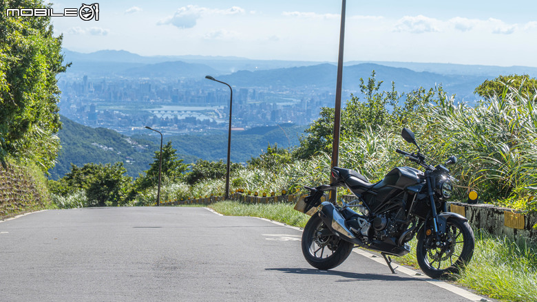 點我看大圖 HONDA CB300R試駕|回歸檔車的起點,重回單缸的懷抱!