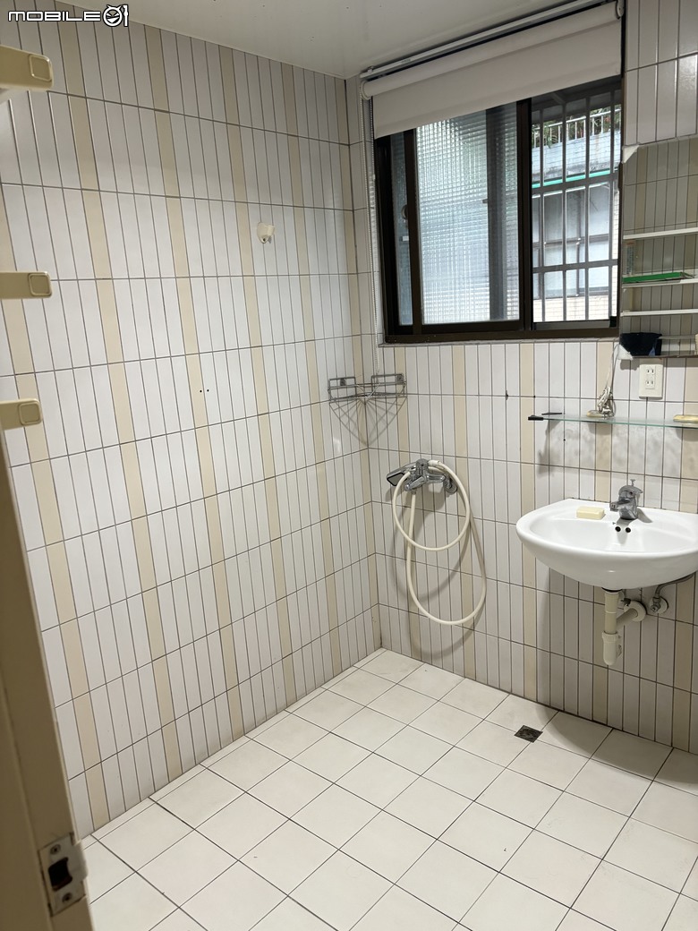 【開箱】49年老屋翻新｜31坪4房2衛｜台北市中正區