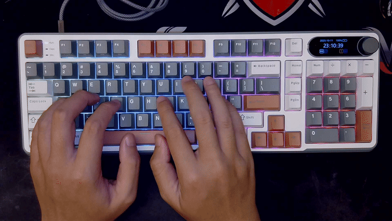 點我看大圖 開箱|【ROYAL KLUDGE】RK S98 三模無線機械鍵盤 - 自帶螢幕及音量旋鈕,可熱插拔的 98 鍵雪皇軸之作!