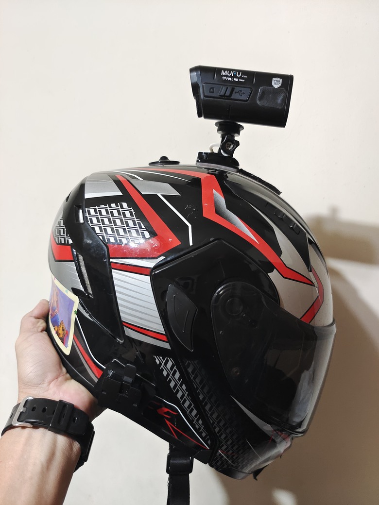 行車記錄器GR10和V20S安裝與視野比較