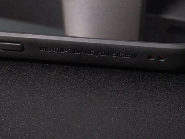 I 17 PRO x IMOS磁吸軍規保護殼