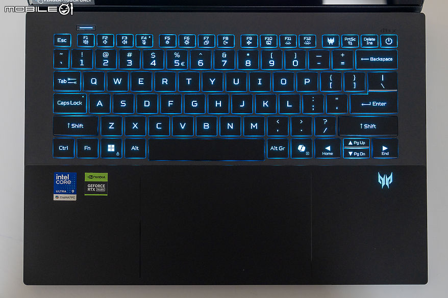 Acer Predator Triton 14 AI｜手繪觸覺回饋觸控板盡展創作實力