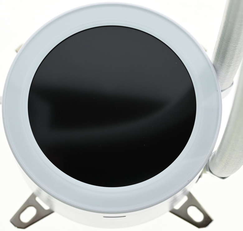 點我看大圖 SAMA先馬Q70 WH 360mm白色一體式水冷散熱器開箱