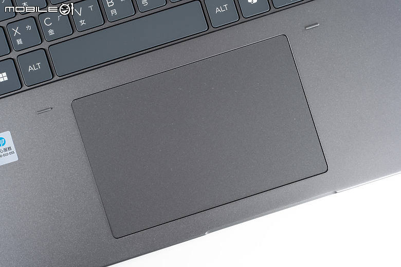 HP ZBook X G1i 16 吋行動工作站|17 小時長續航的創作夥伴!