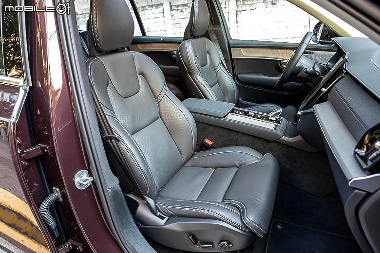 Volvo XC90 T8 Ultra 試駕|銜接油車及電車間鴻溝的理想方案!