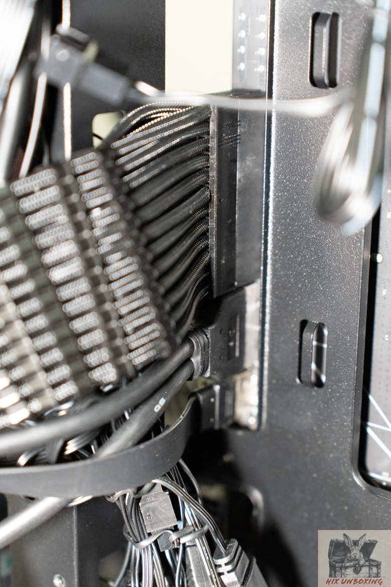 酷碼ELITE 681 ft.幾何未來ESKIMO Pro36