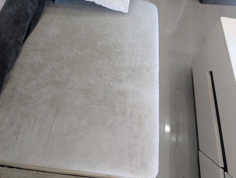 使用十年後的手工訂製沙發-赫里亞沙發