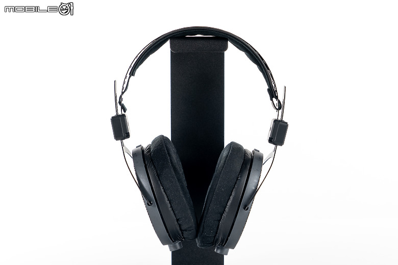 鐵三角 ATH-R70xa 開放式耳機|極致中性音色、199g 超輕量的專業監聽之選!