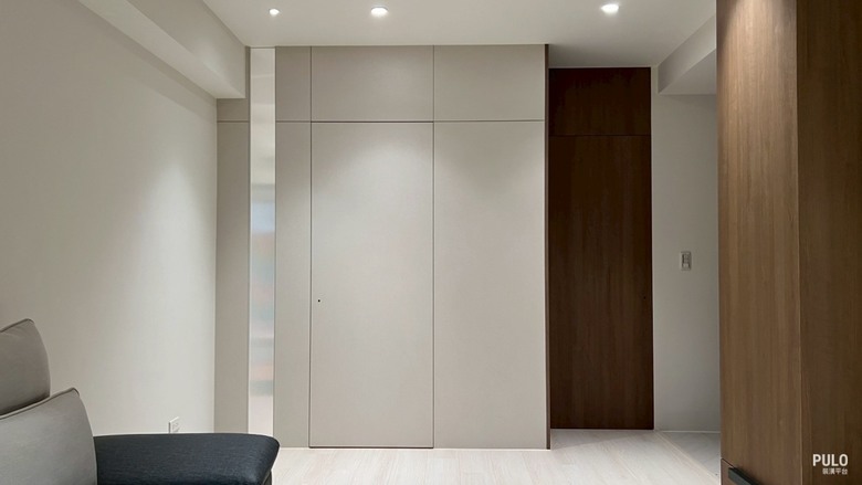 【開箱】高雄室內設計,12坪小宅這樣解決暗廳格局問題!