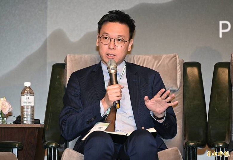 全民安全指引「類選舉公報」普發 ，林飛帆：「戰爭威脅，台灣絕不會投降」