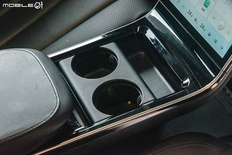 Luxgen n7 LR 「Aero電掣特仕版」試駕｜外觀升級、配備加料，再添運動氣息！