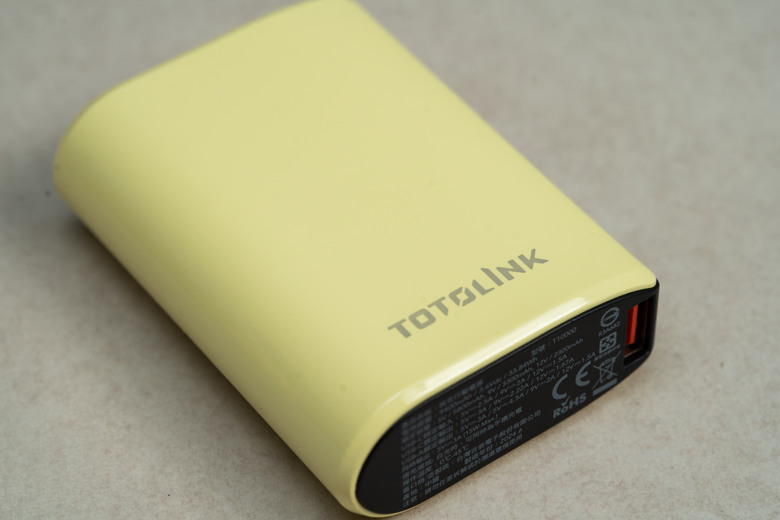【開箱測試】TOTOLINK T10000 快充行動電源9400mAh 取代威剛 P10000QCD的新選擇?