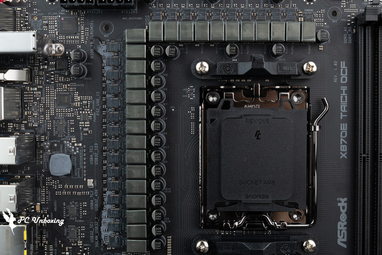 DDR5 10800 達成!這才是 AMD 超頻板該有的樣子!!華擎 ASRock X870E Taichi OCF 主機板開箱評測