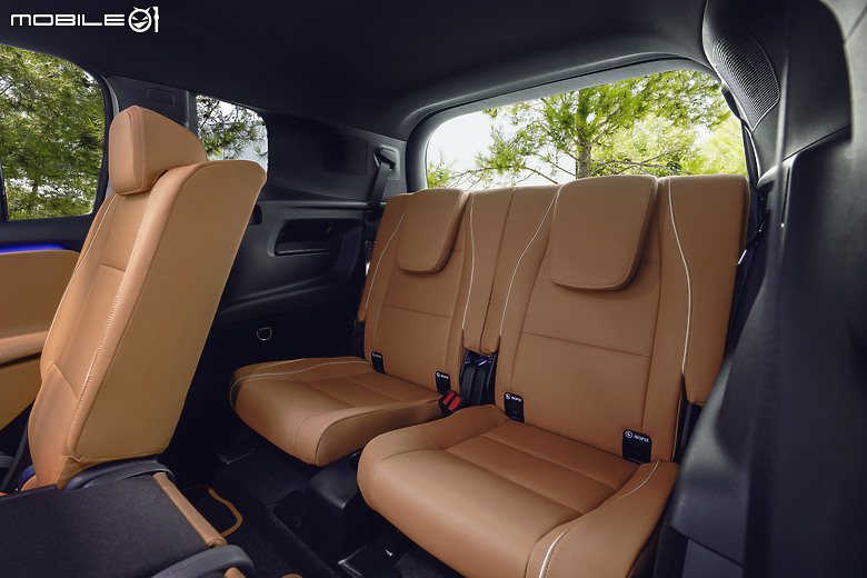 【海外新訊】內裝設計完整公開，Mercedes-Benz大改款GLB將在12月8日正式登場！