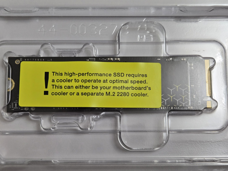 【開箱簡測】Corsair MP700 Pro XT 2TB PCIe Gen5.0 x4 NVMe SSD 效能簡測 (圖多)