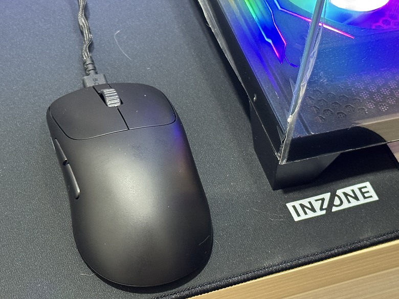 我把鍵盤滑鼠換成INZONE大全餐啦~~